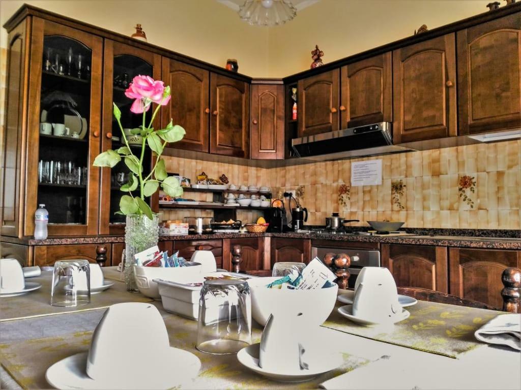 Il Tuo Letto Sullo Stretto Bed and Breakfast Ρέτζιο ντι Καλάμπρια Εξωτερικό φωτογραφία